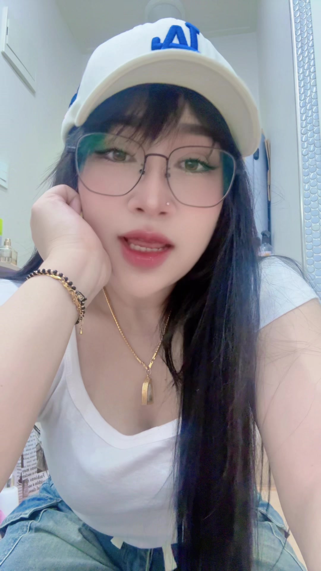 @Love you BiBi