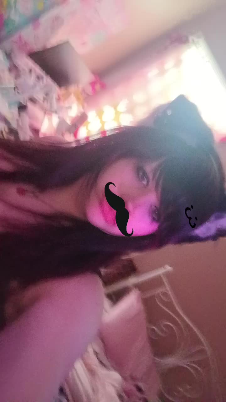 @🦄ria radical🔪