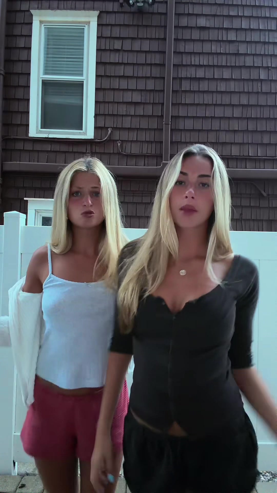 @av