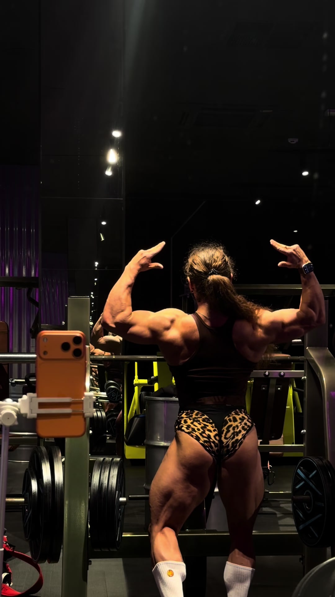 @Muscle mommy 🍑
