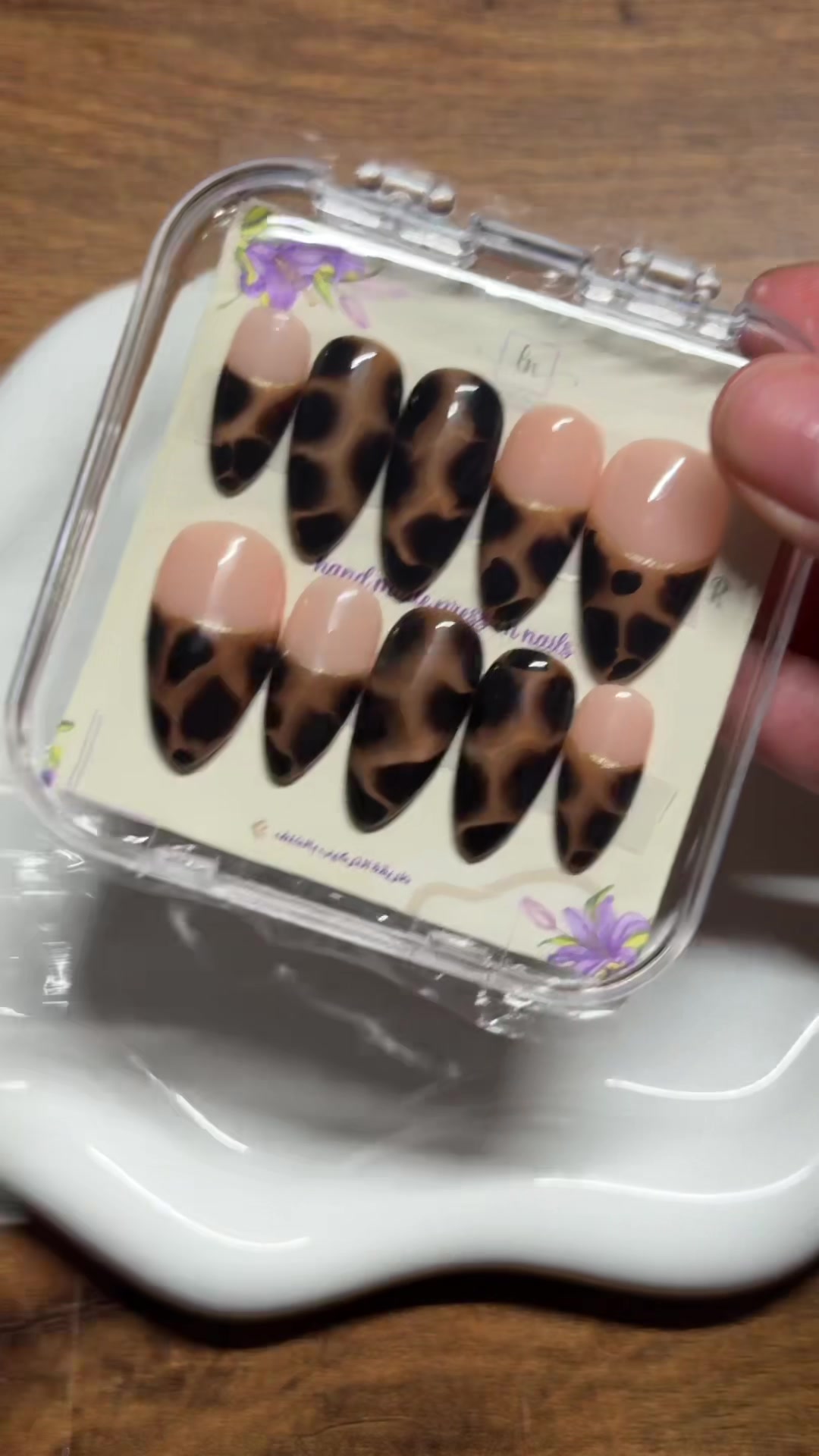 @Lily nails متجر اظافر