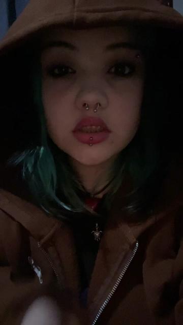 @womanstealerr