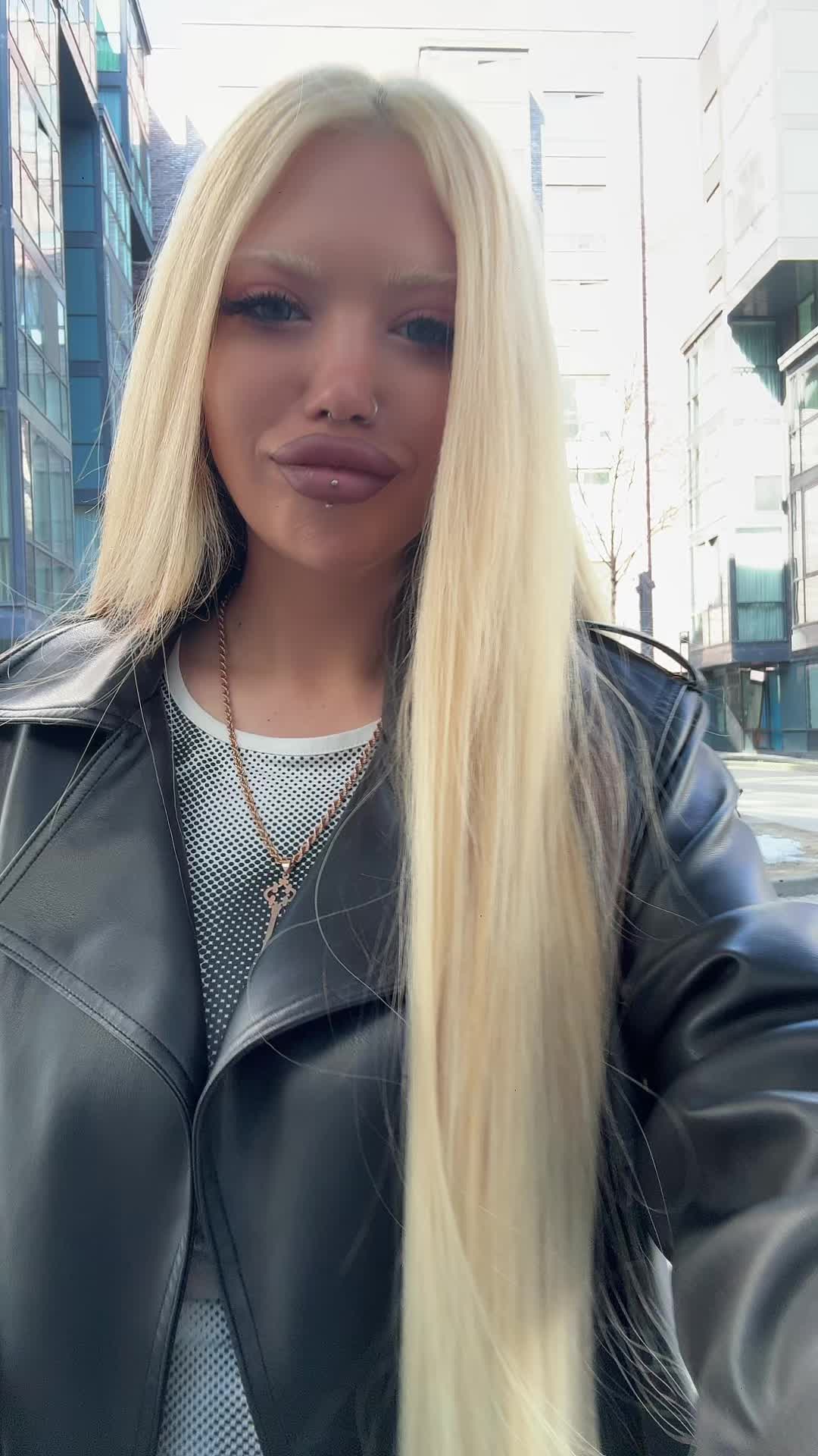 @kr1stinw
