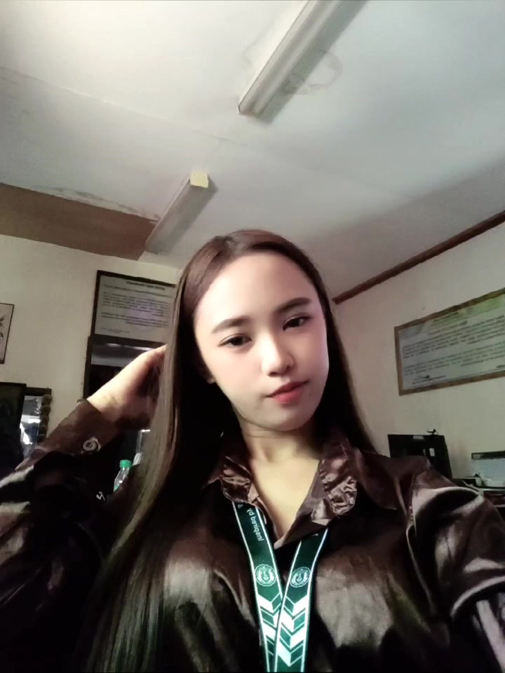 @Loraine