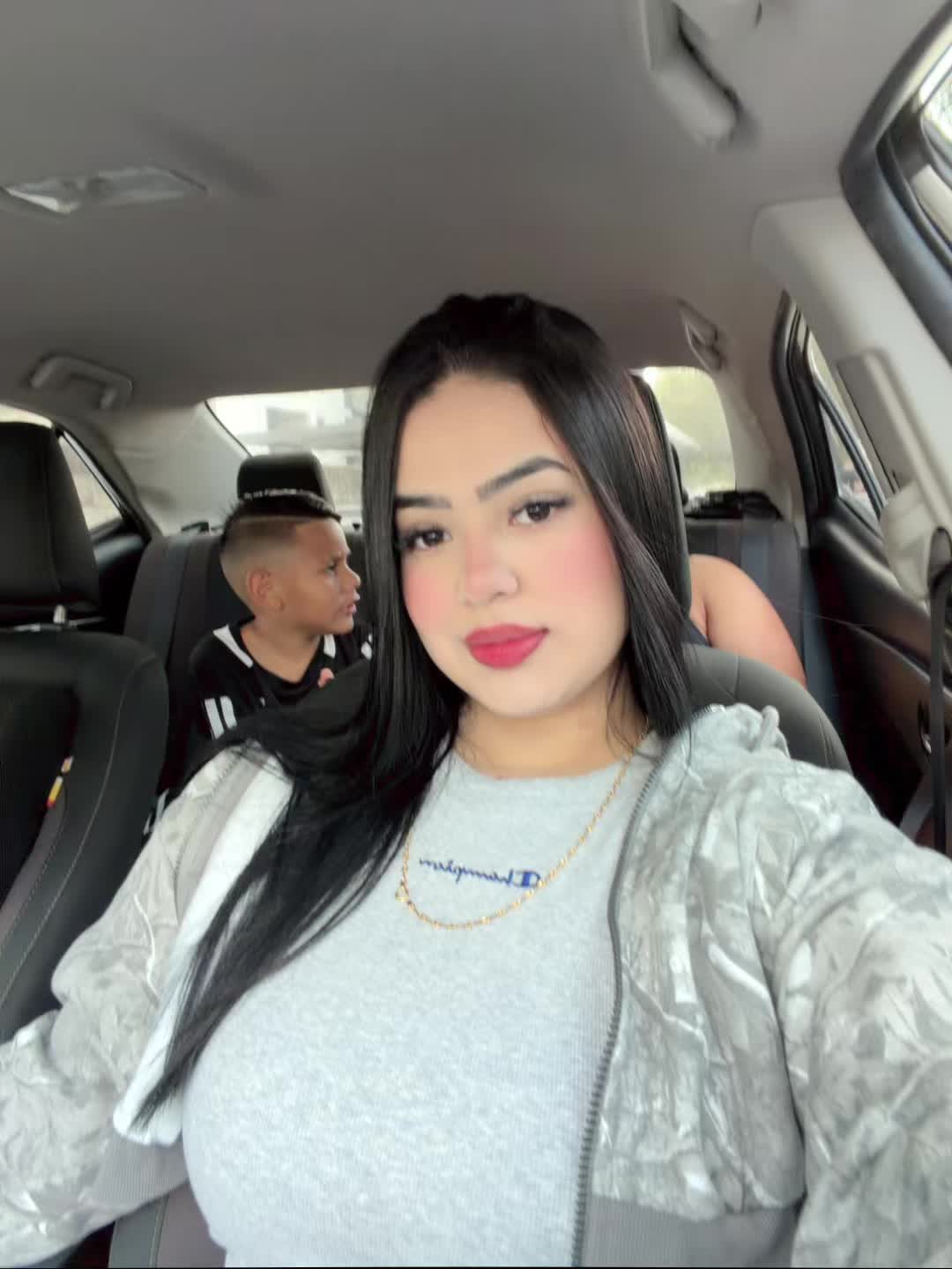 @Roxana👸🏻