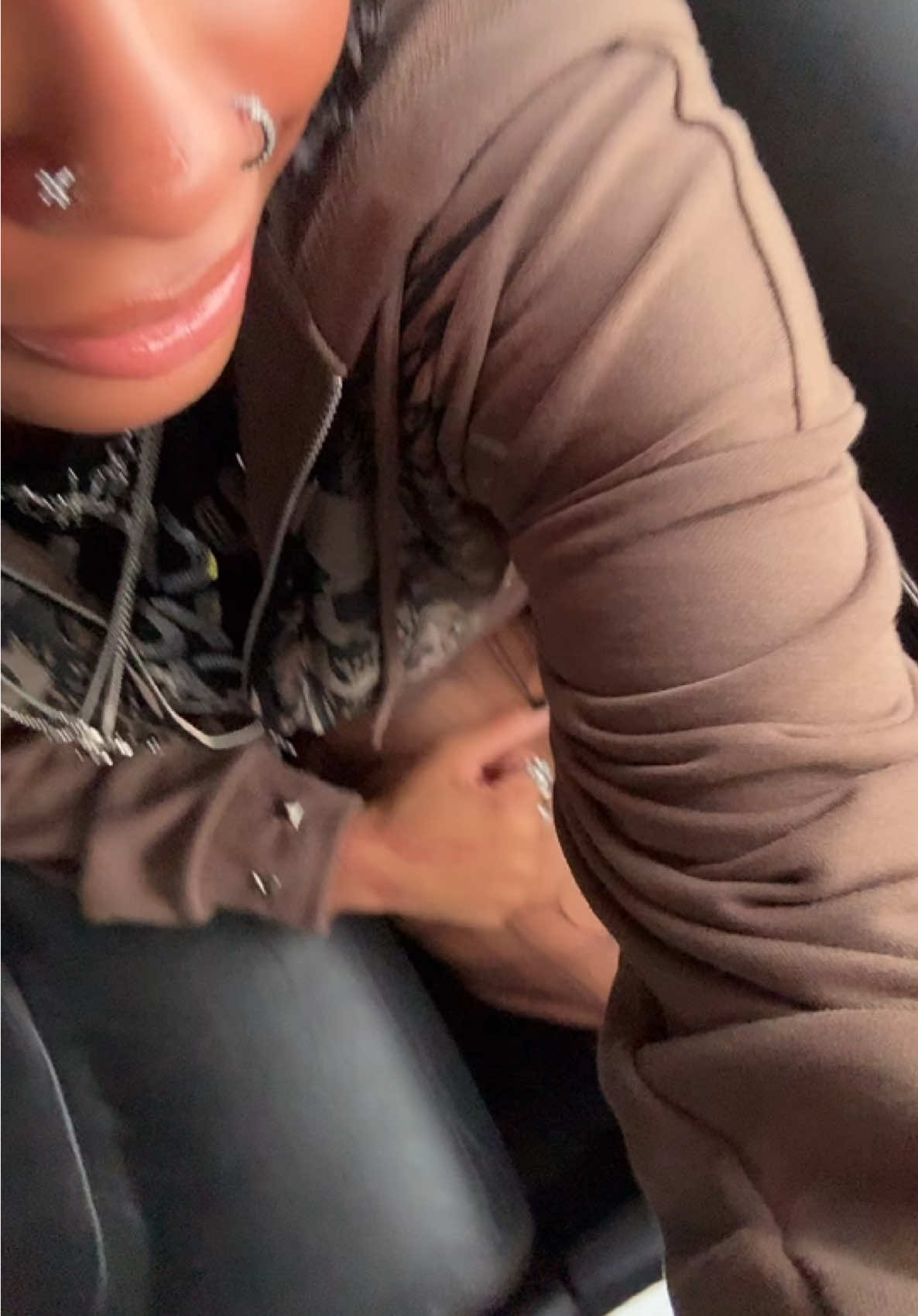 @Rockstar Kira👩🏼&zwj;🎤.