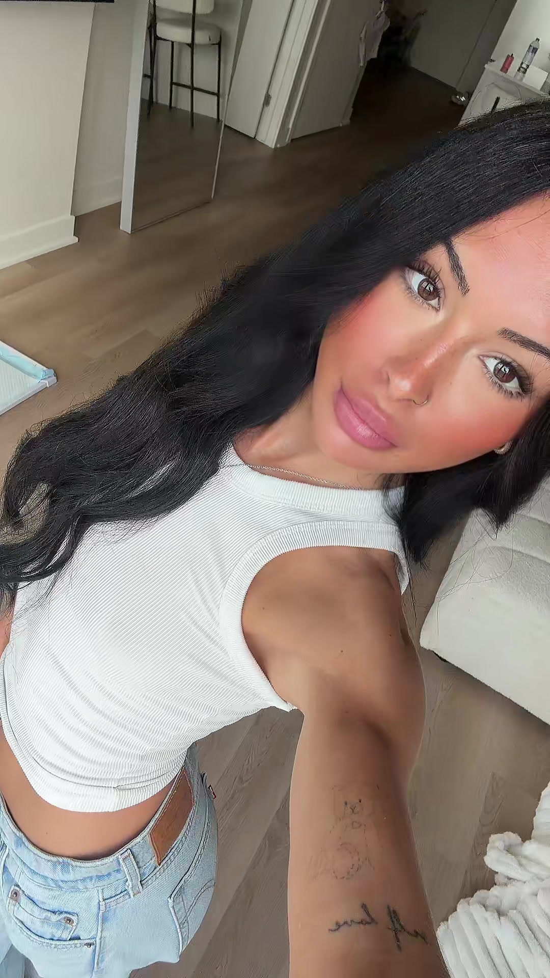 @naomielemire