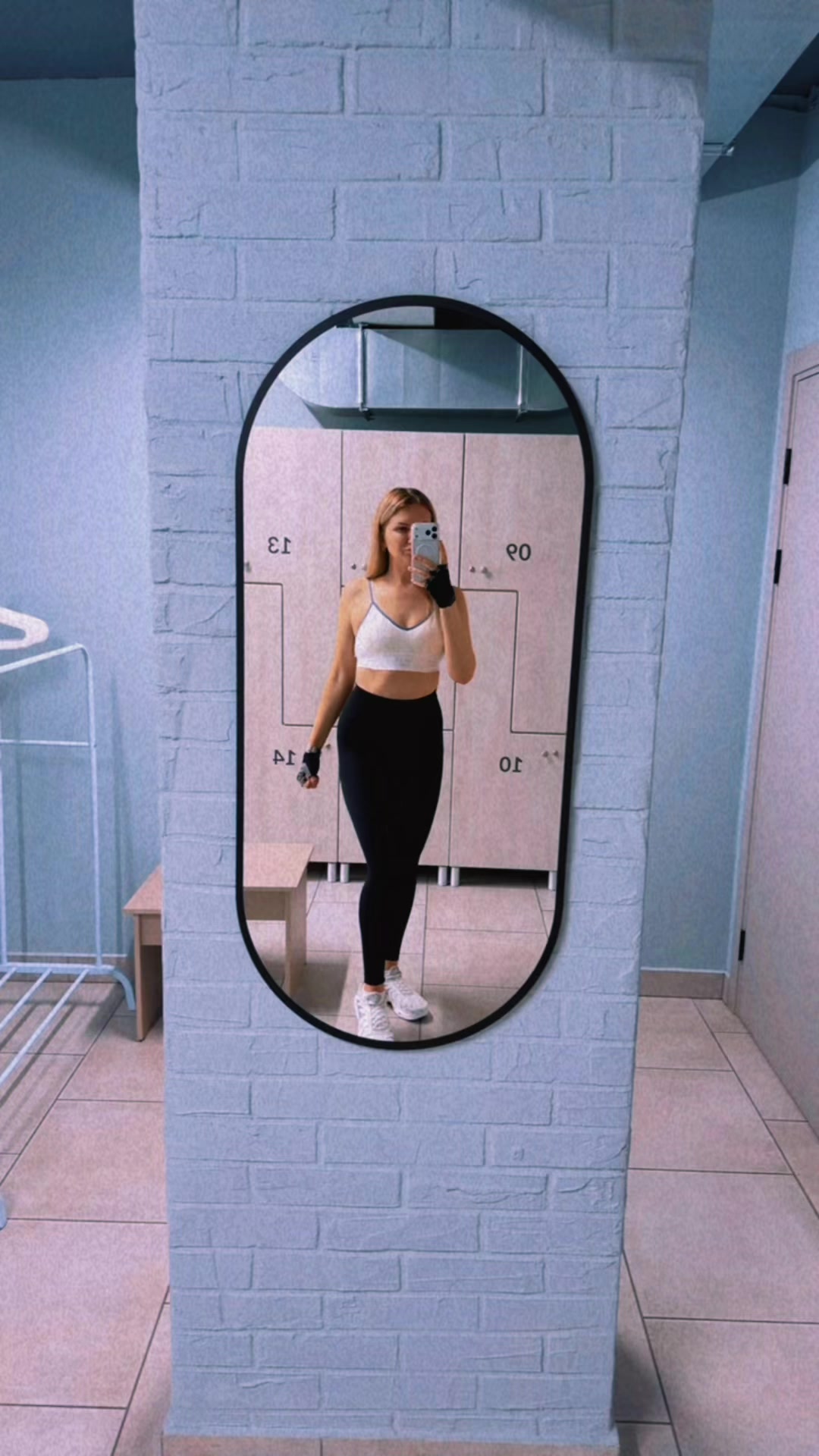 @Vikusya