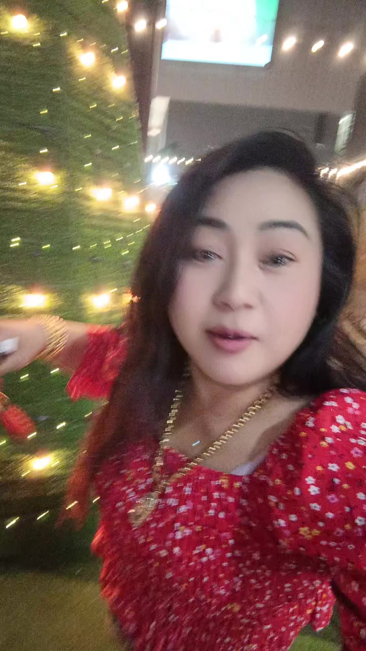 @ชุลีพร ใจเย็น