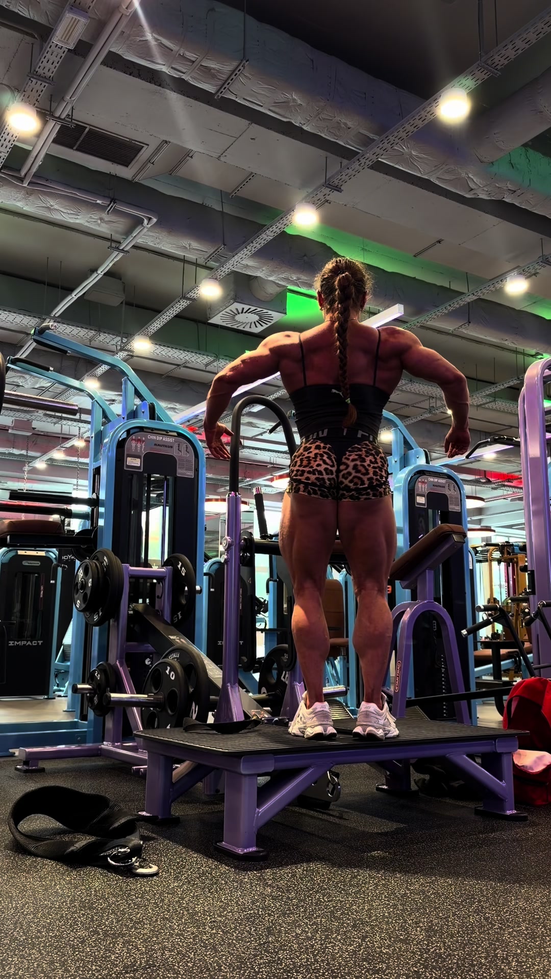 @Muscle mommy 🍑