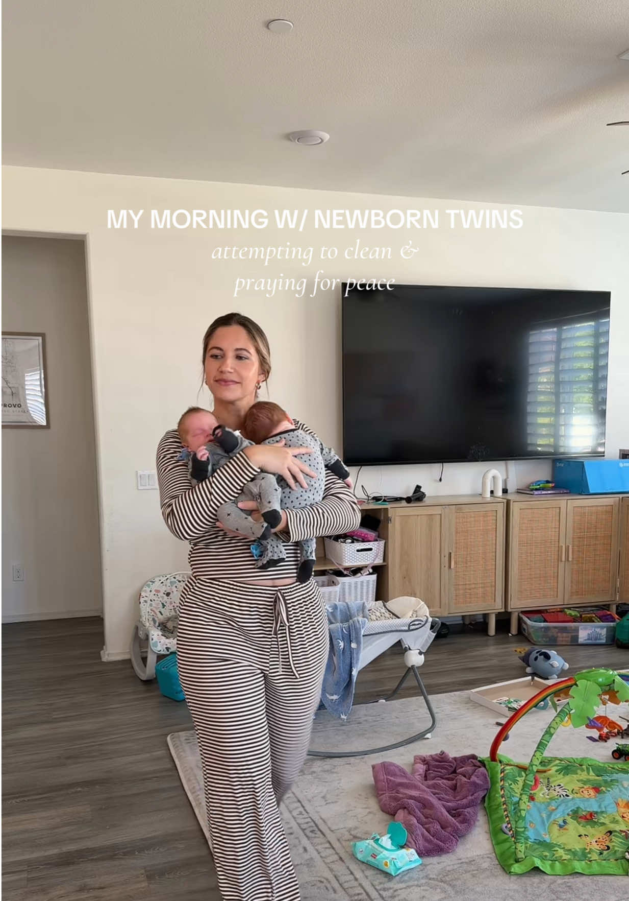 @Emily | Twin Mom + 3
