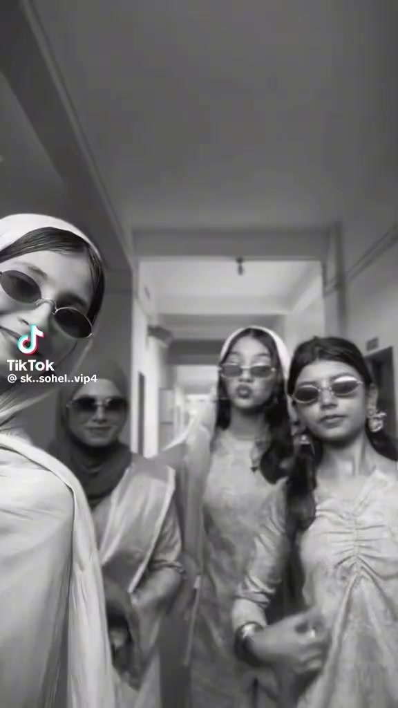 @স্বপ্নের খোঁজে