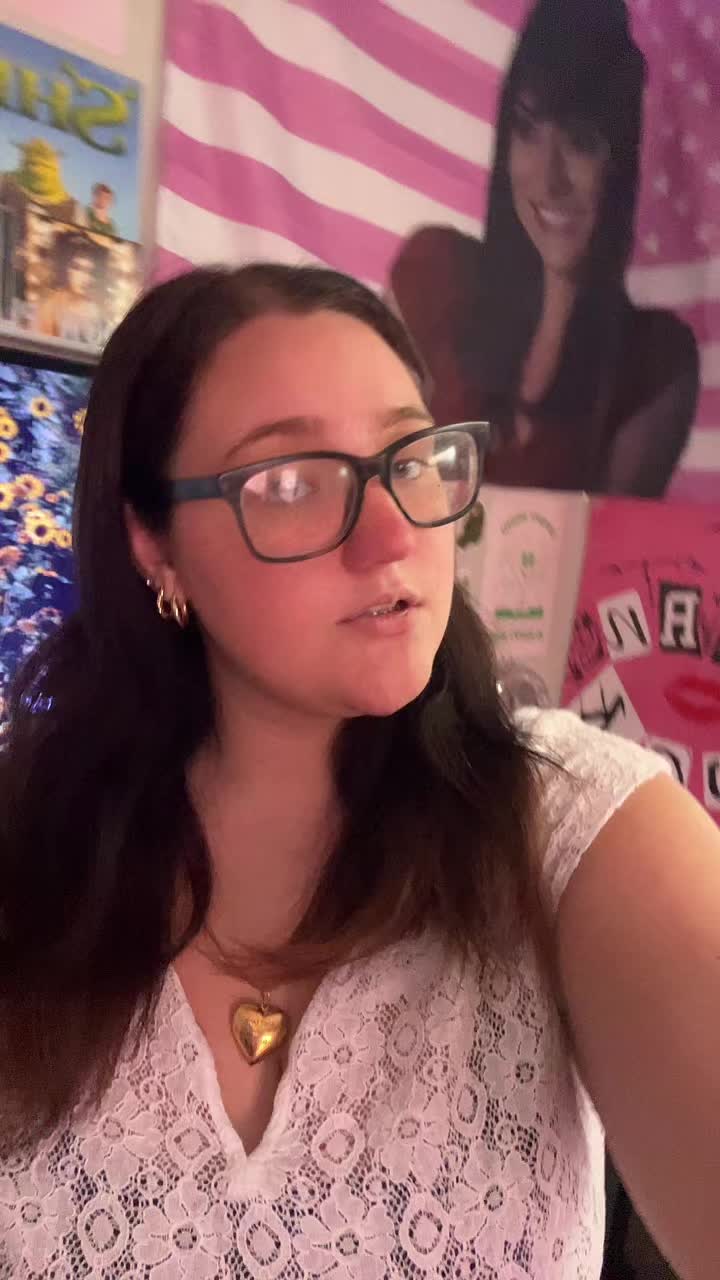 @f_emma_ninomenon