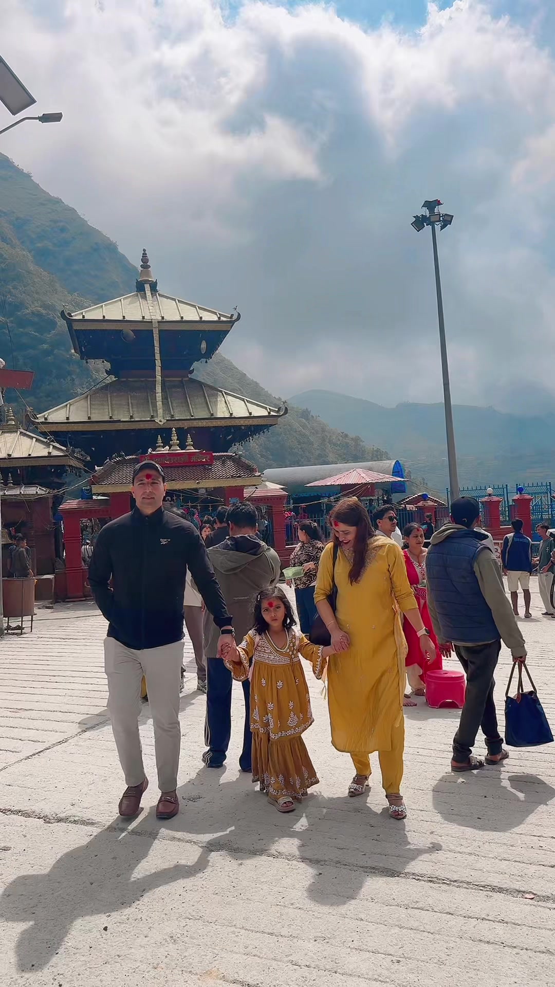 @Swikriti Mum🧿😘