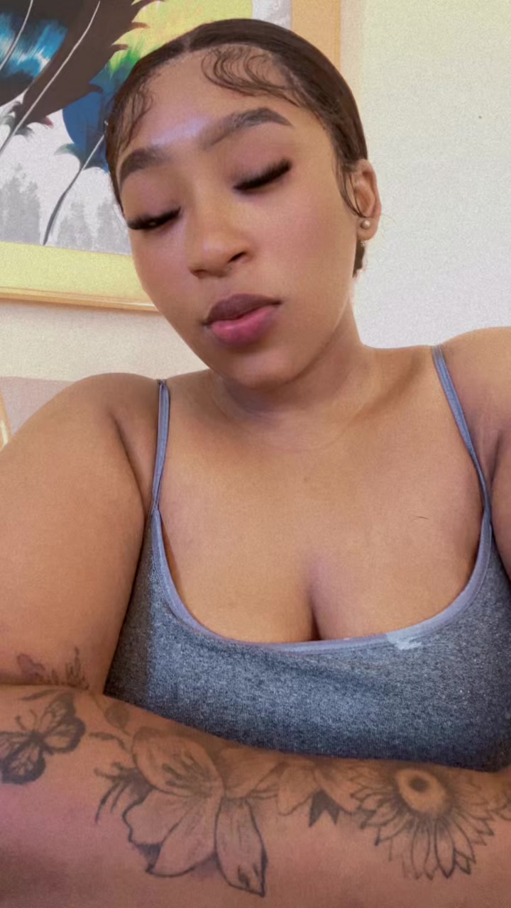 @Nathalia de la rosa