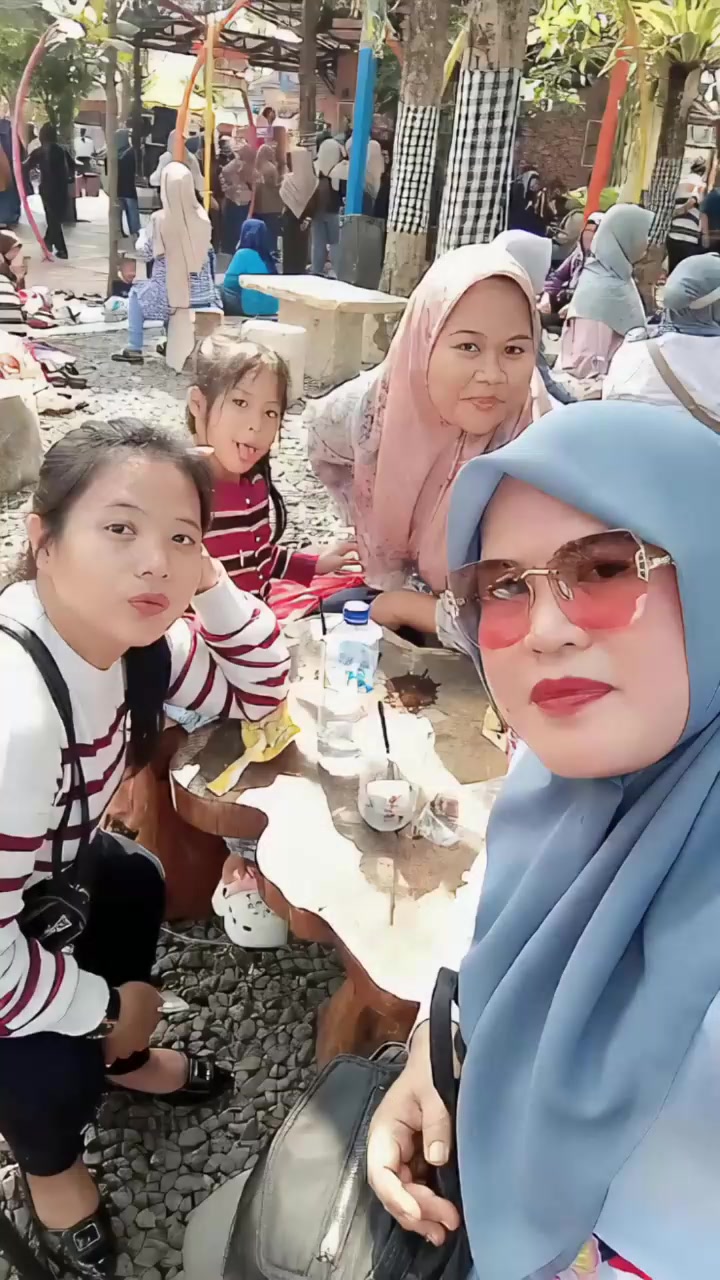 @Ayati77