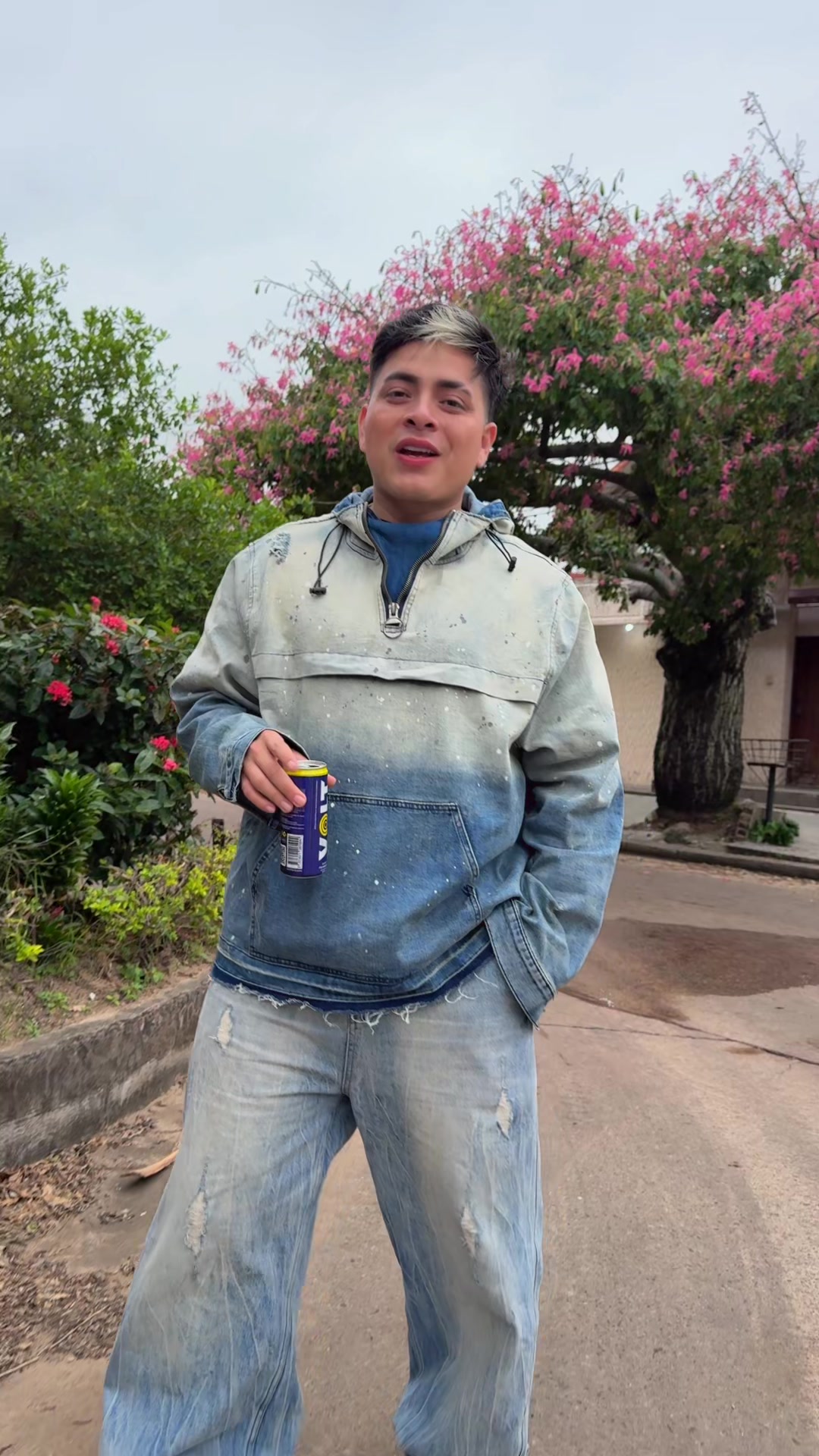 @Luis Vega Oficial