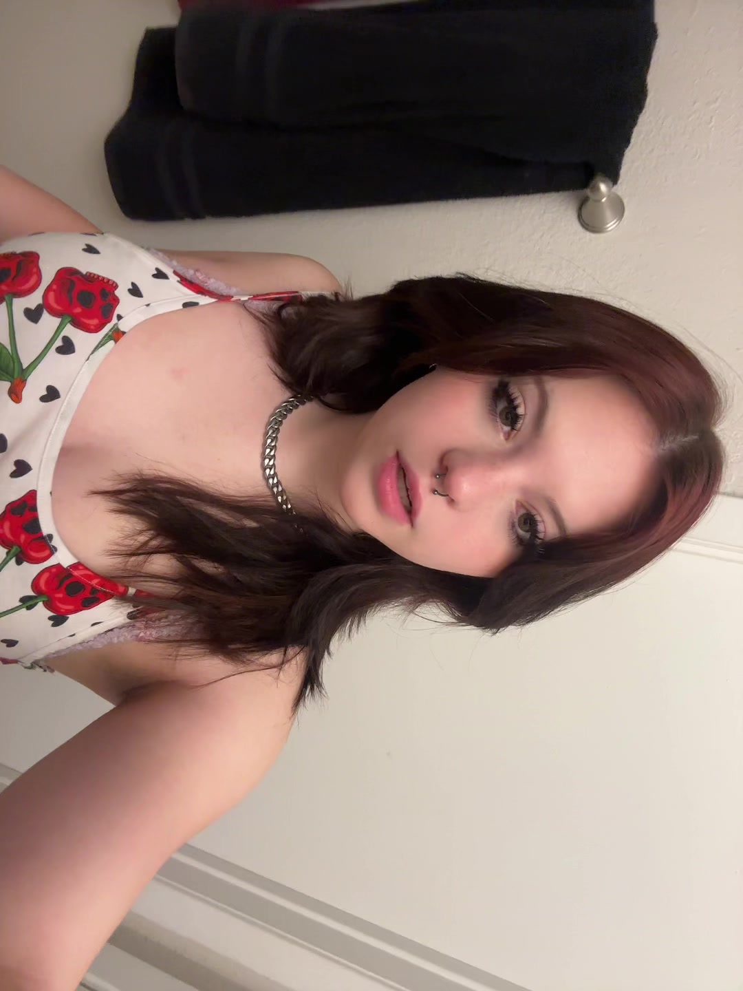 @:3