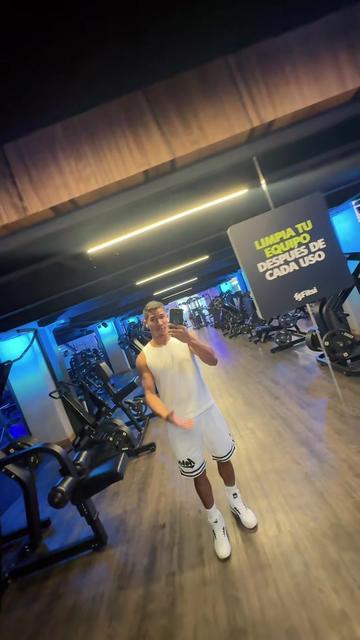 @❄️ Albert 🇻🇪🇨🇴🇲🇽Louis 🔥