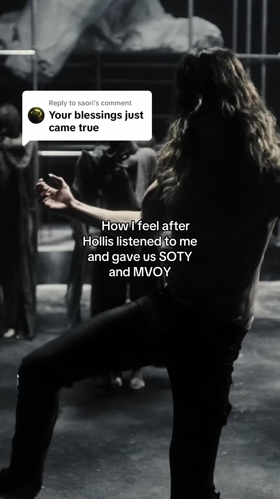 @2hollisstar