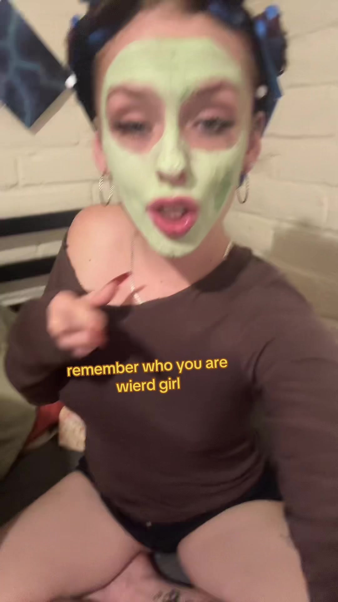 @️