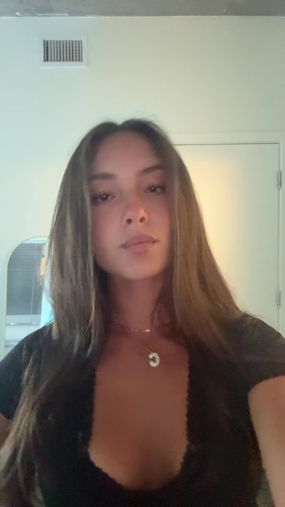 @chloe