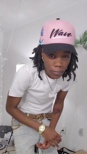 @Starzzy