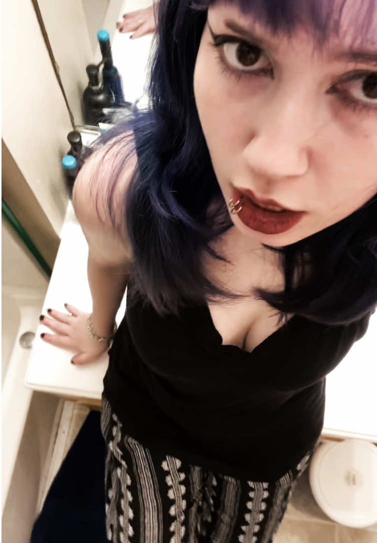 @Lydia🦇