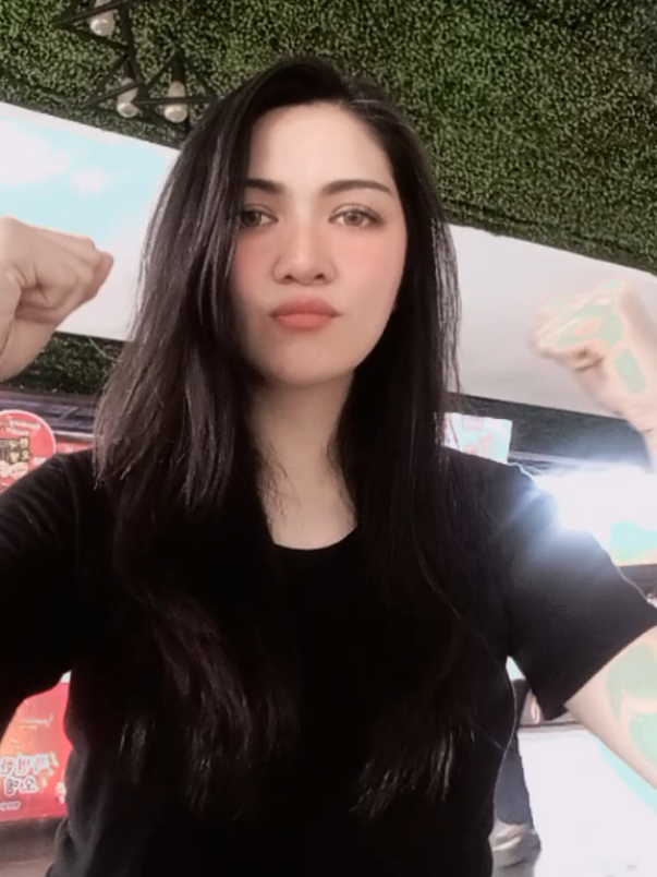 @Larasatimelsi