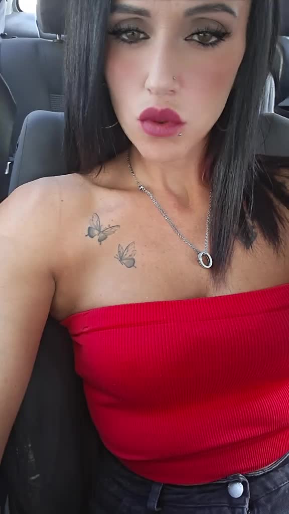 @Emilia86
