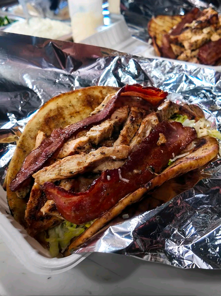 @Foodie Bros | Every1Eats