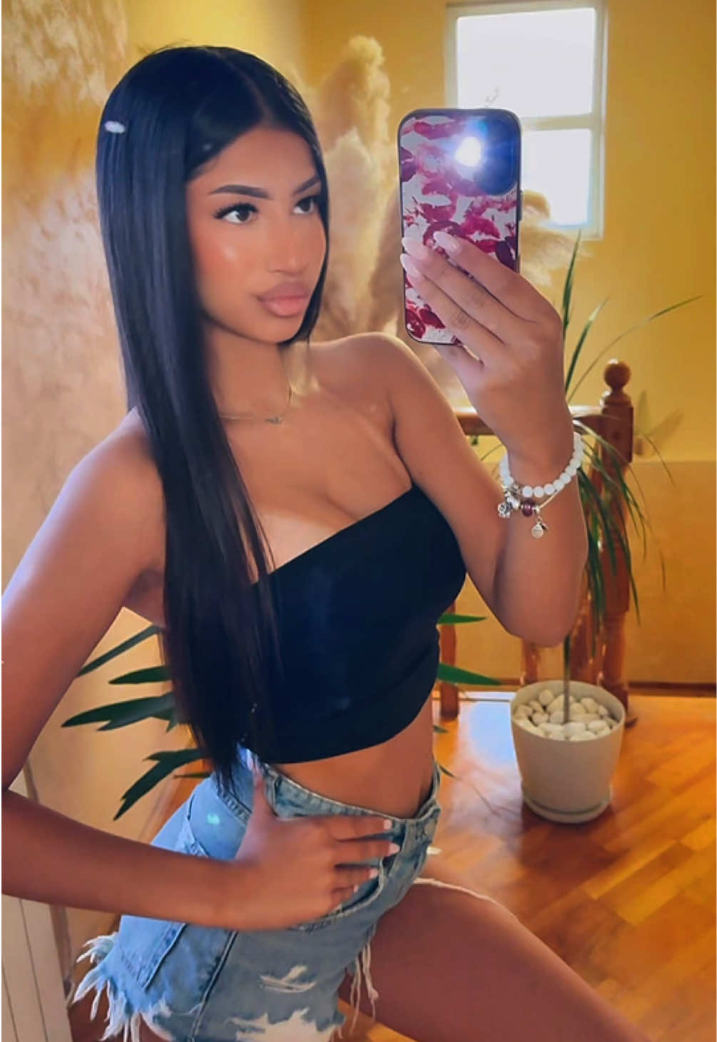 @𝒜𝓃𝒹𝓇𝑒𝒶