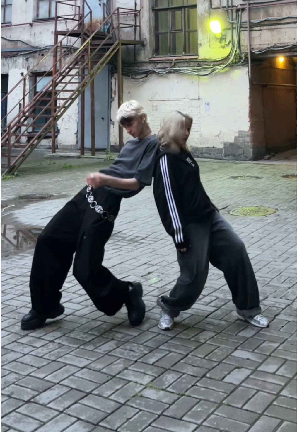 @honekss