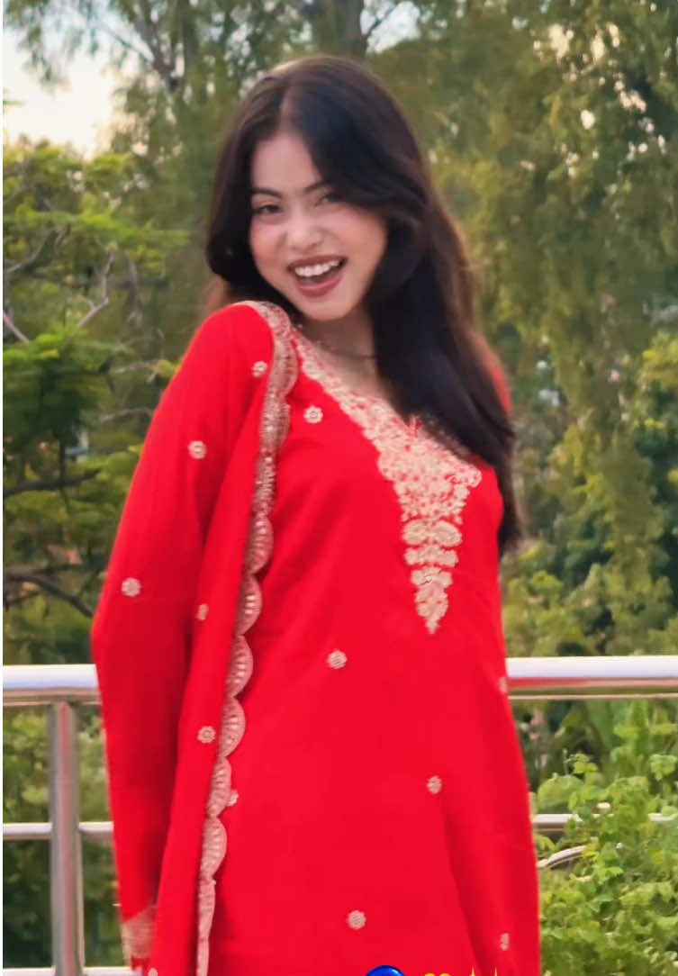 @🧖♀️Bhojpuri queen 🫅