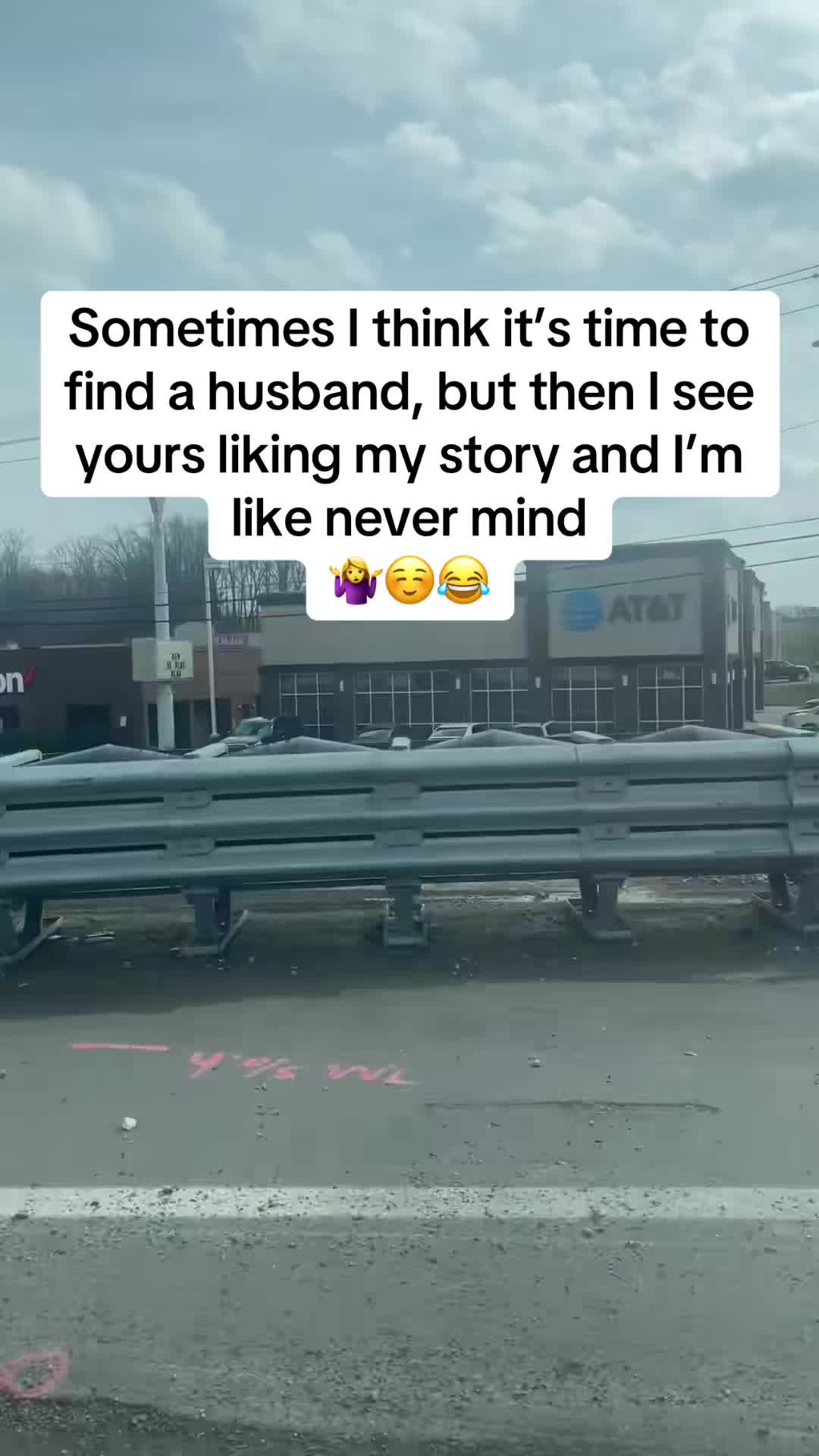 @Blonddee48
