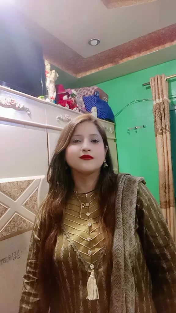 @Lovely Sandhiya67