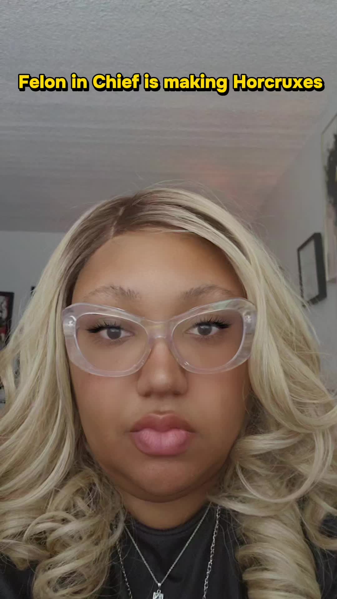 @$EverythingErin