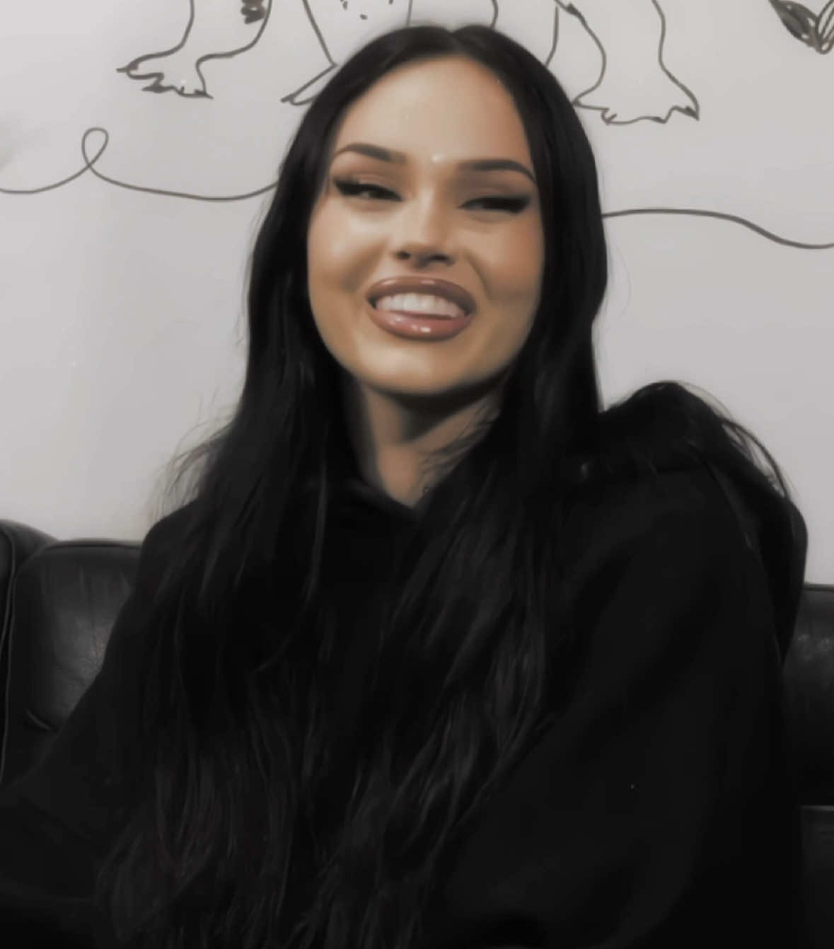 @𝐛𝐫𝐨𝐨𝐤𝐞 ౨ৎ
