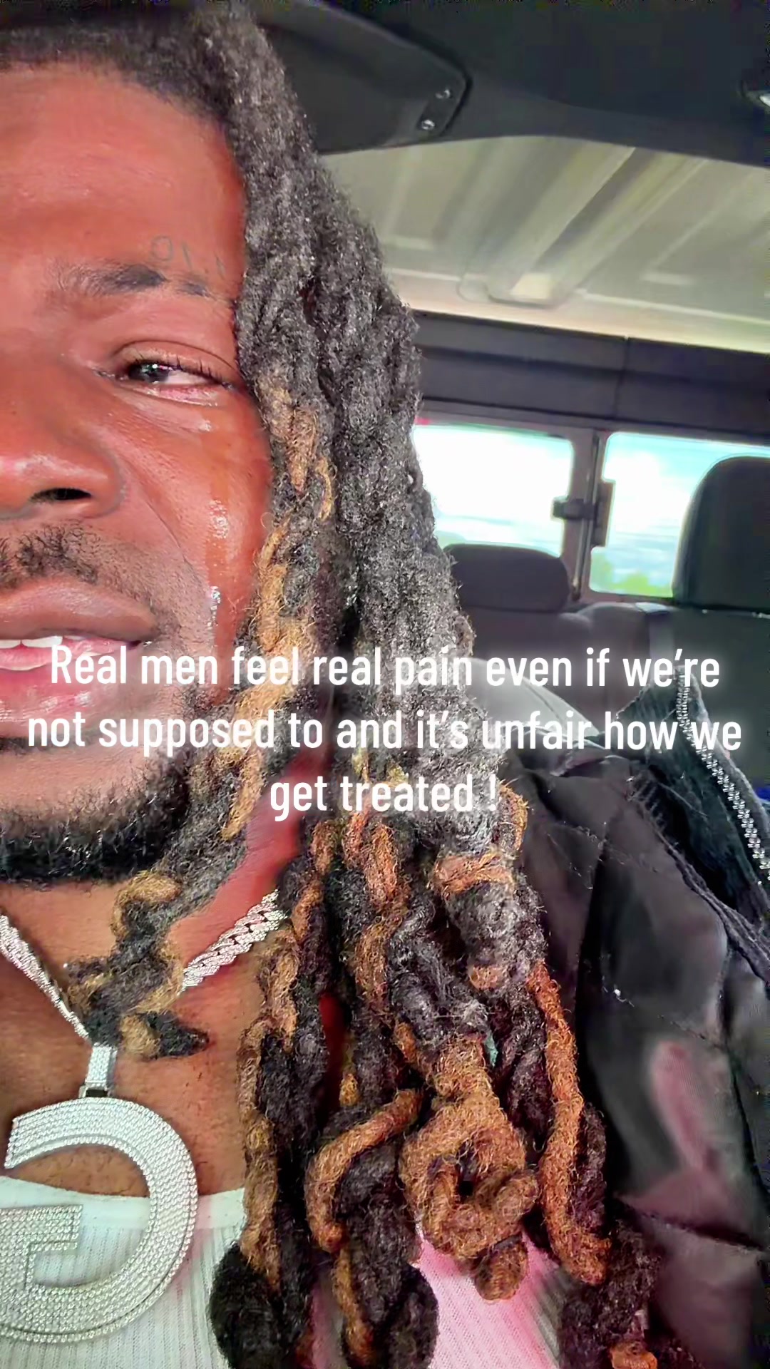 @latrey_glover_official