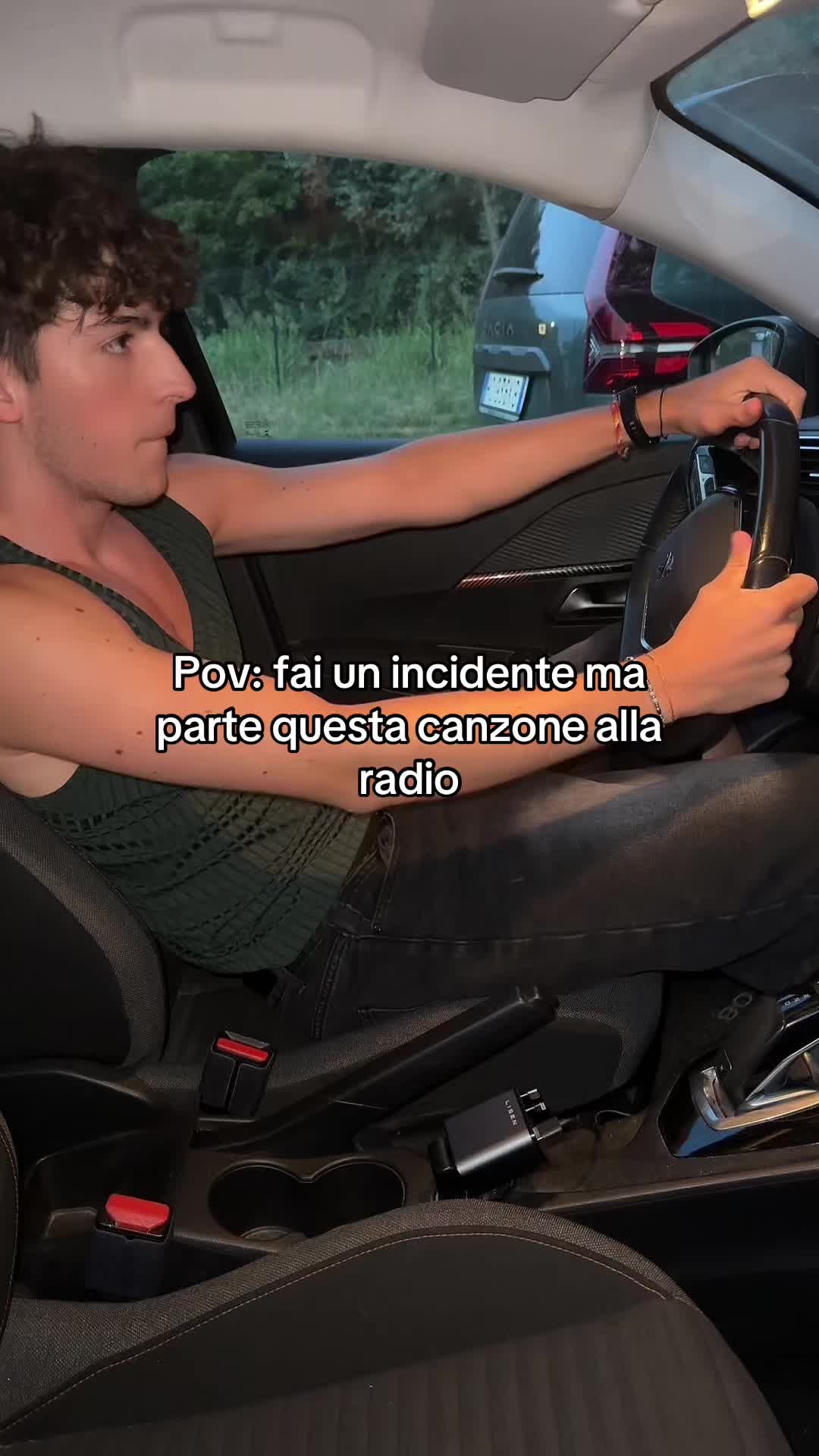 @axomirt