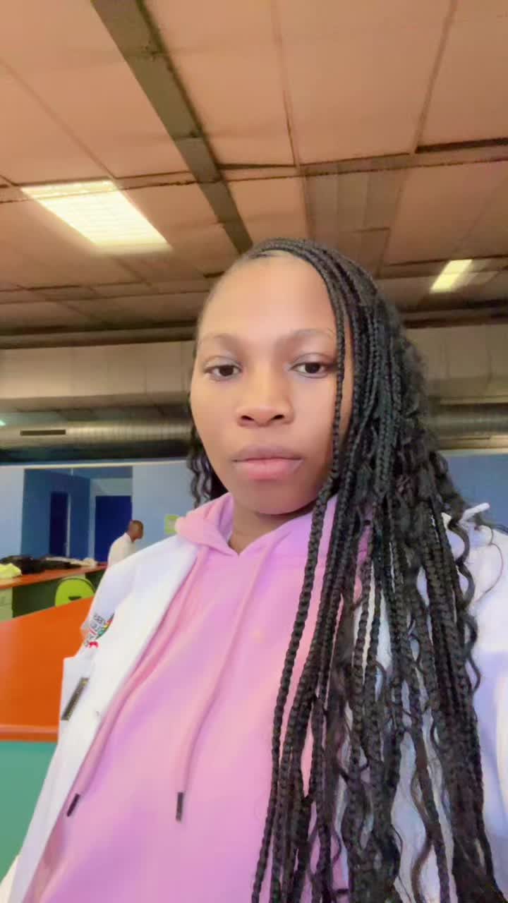 @Sisanda