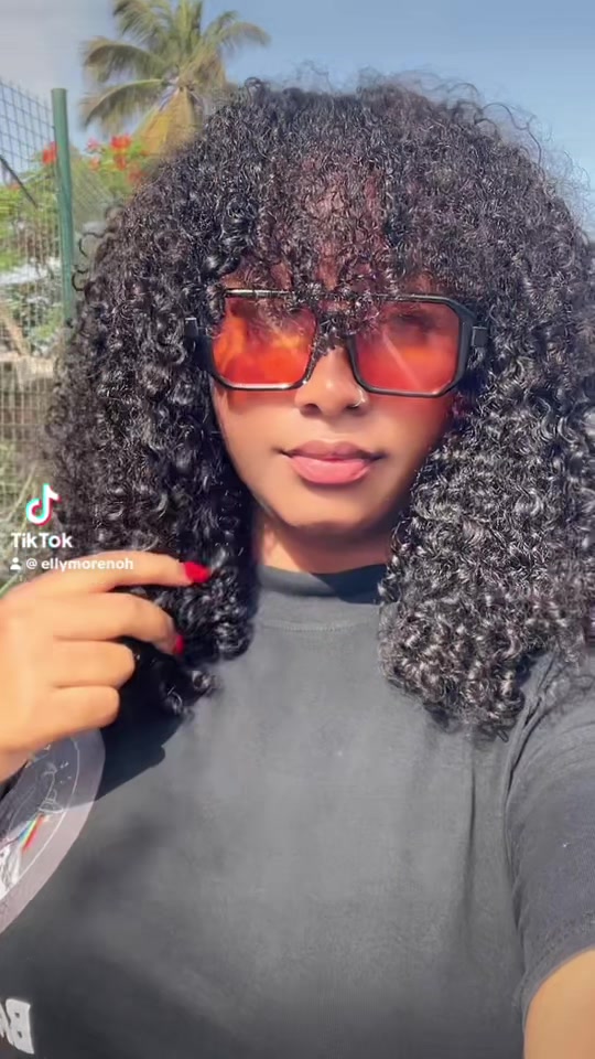@Elly🦋🌸
