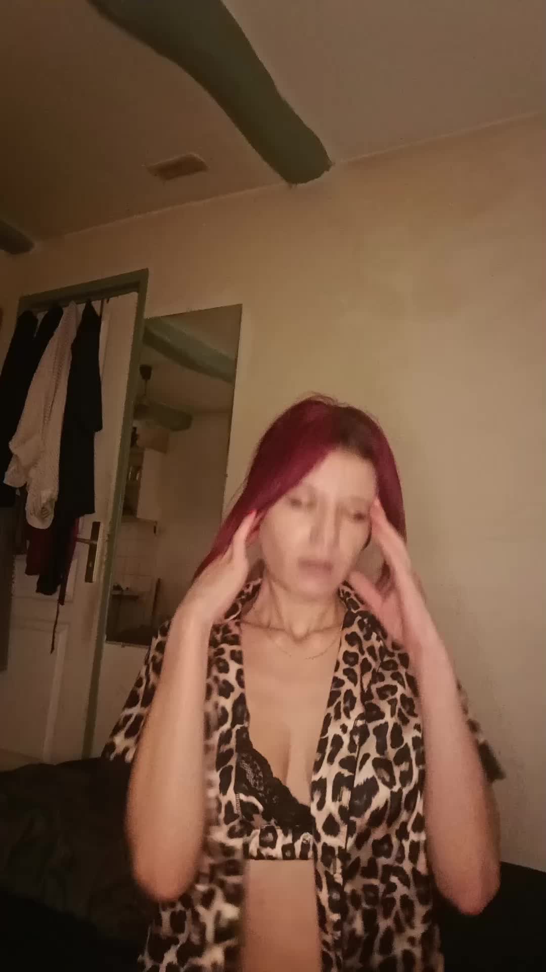 @Bee