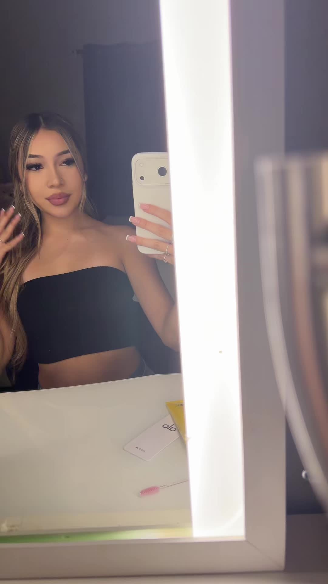@angela