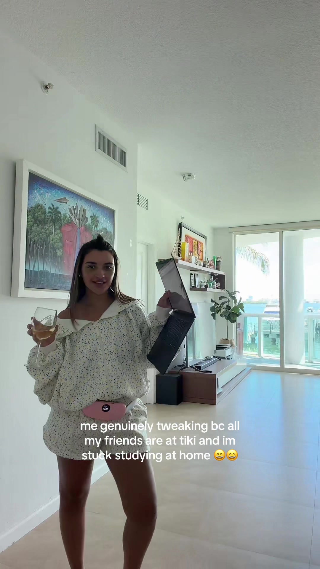 @Alessandra Ros