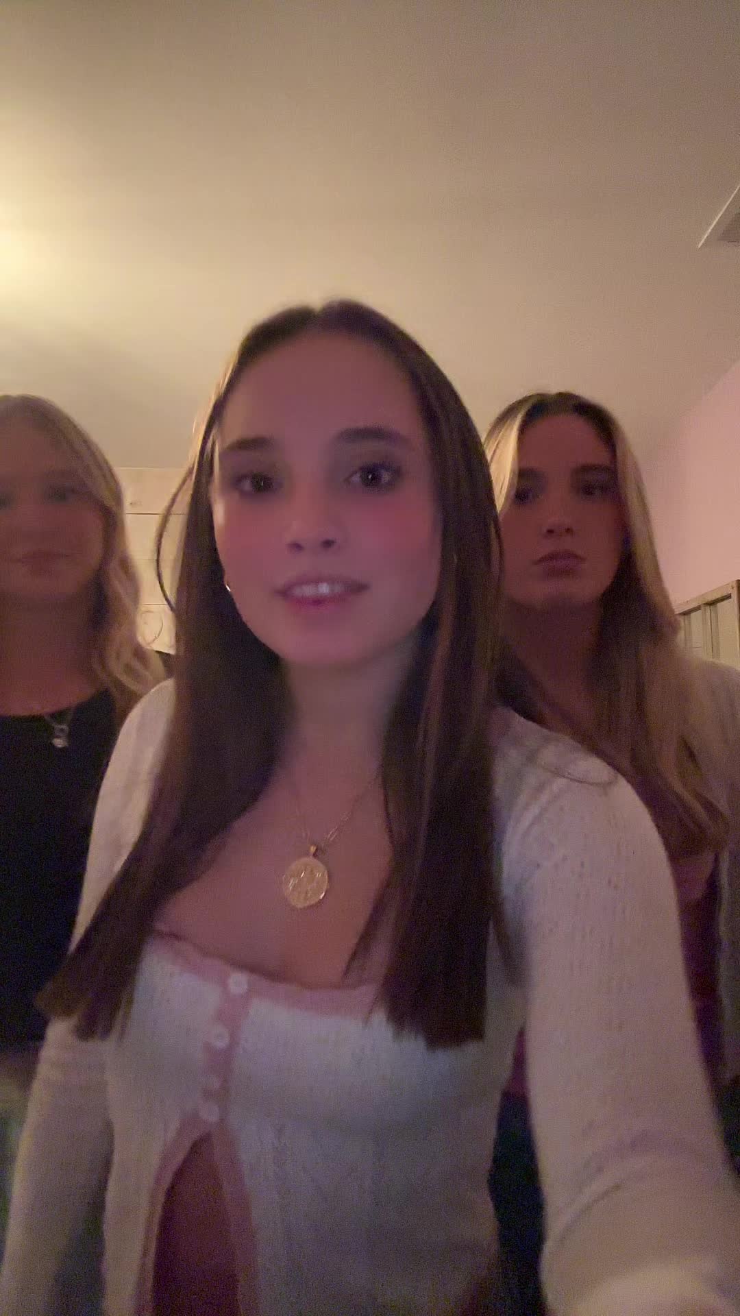 @adleyrae_