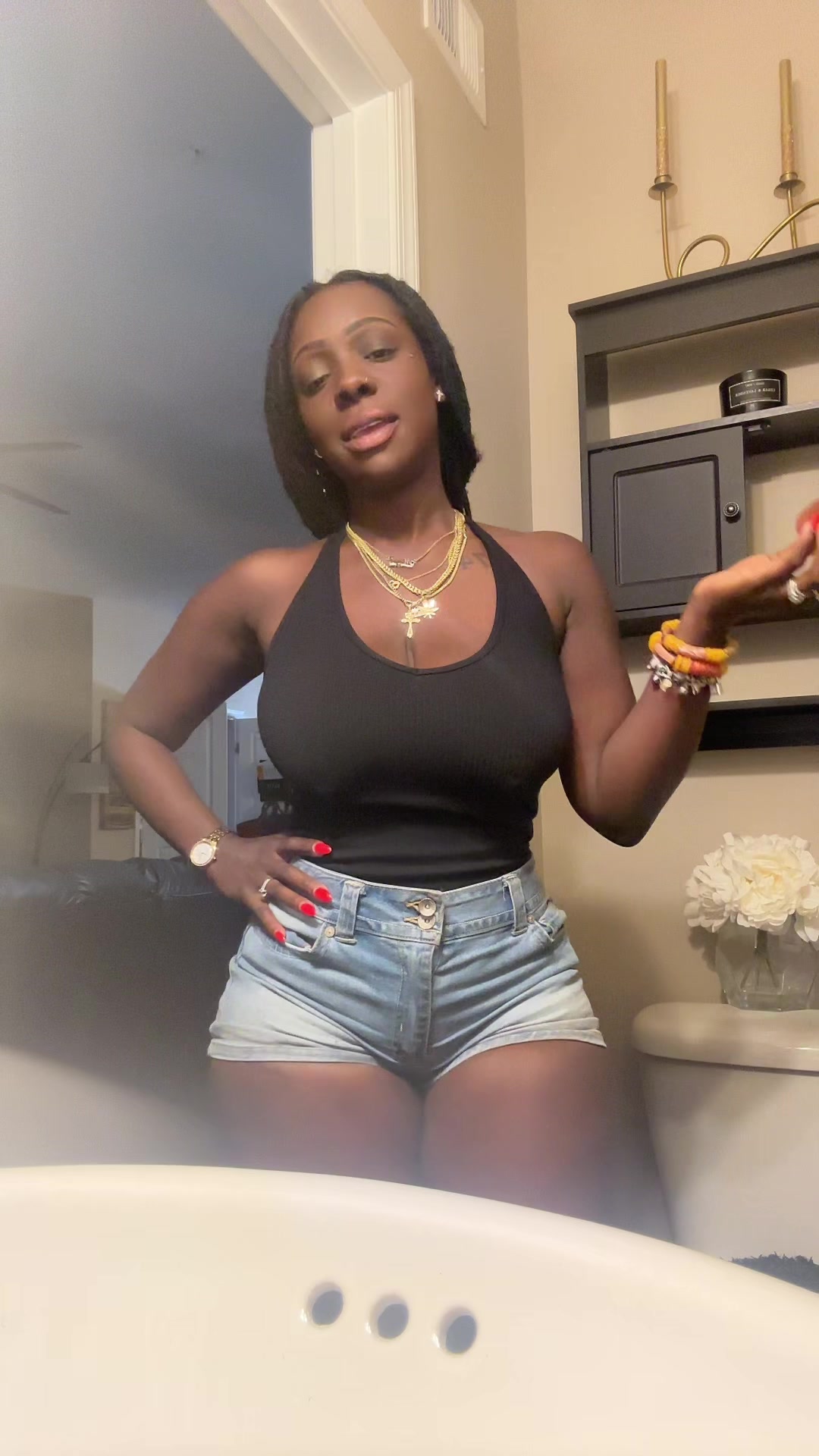 @Maya🇬🇭