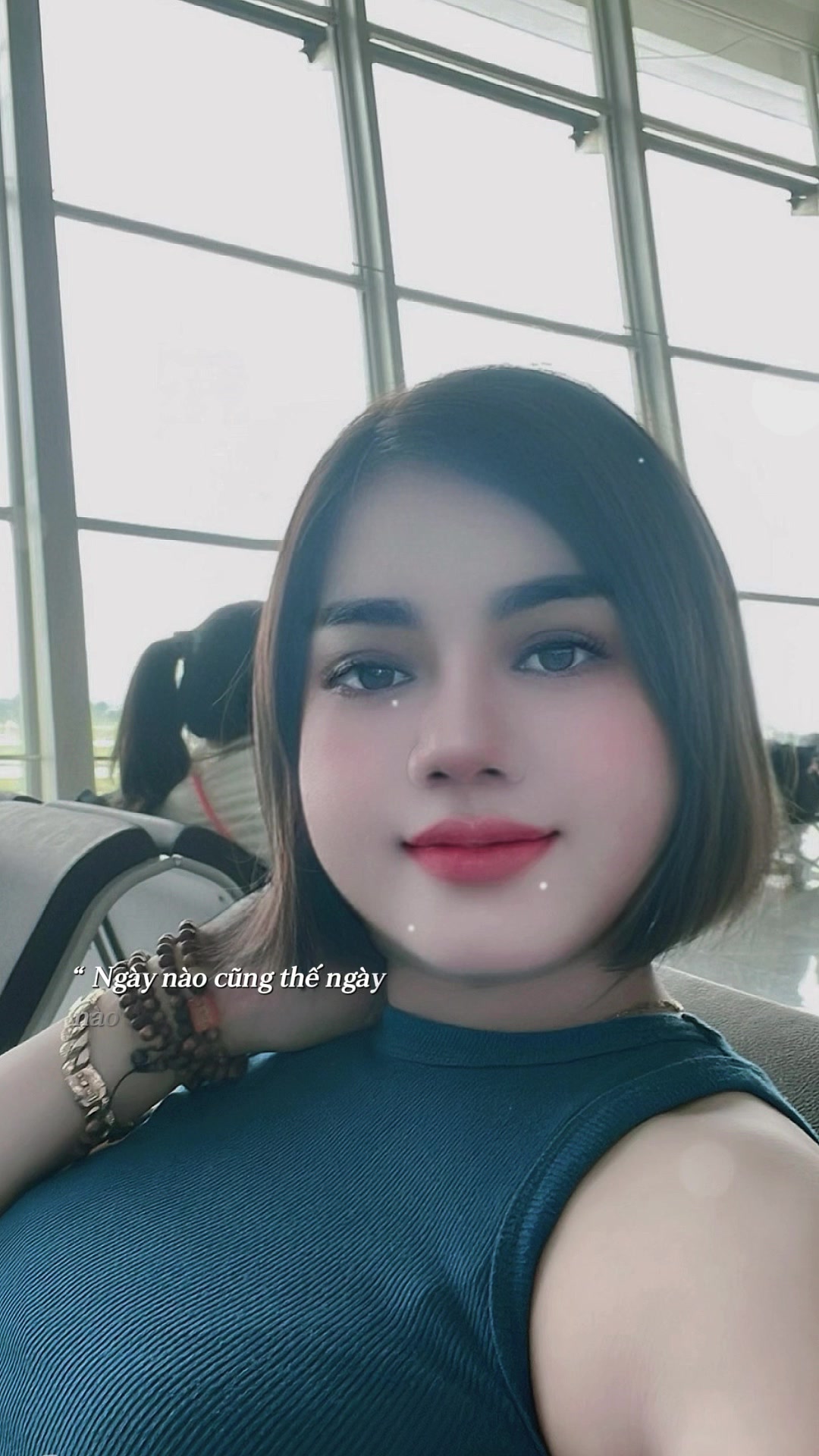 @Th&ugrave;y V&acirc;n
