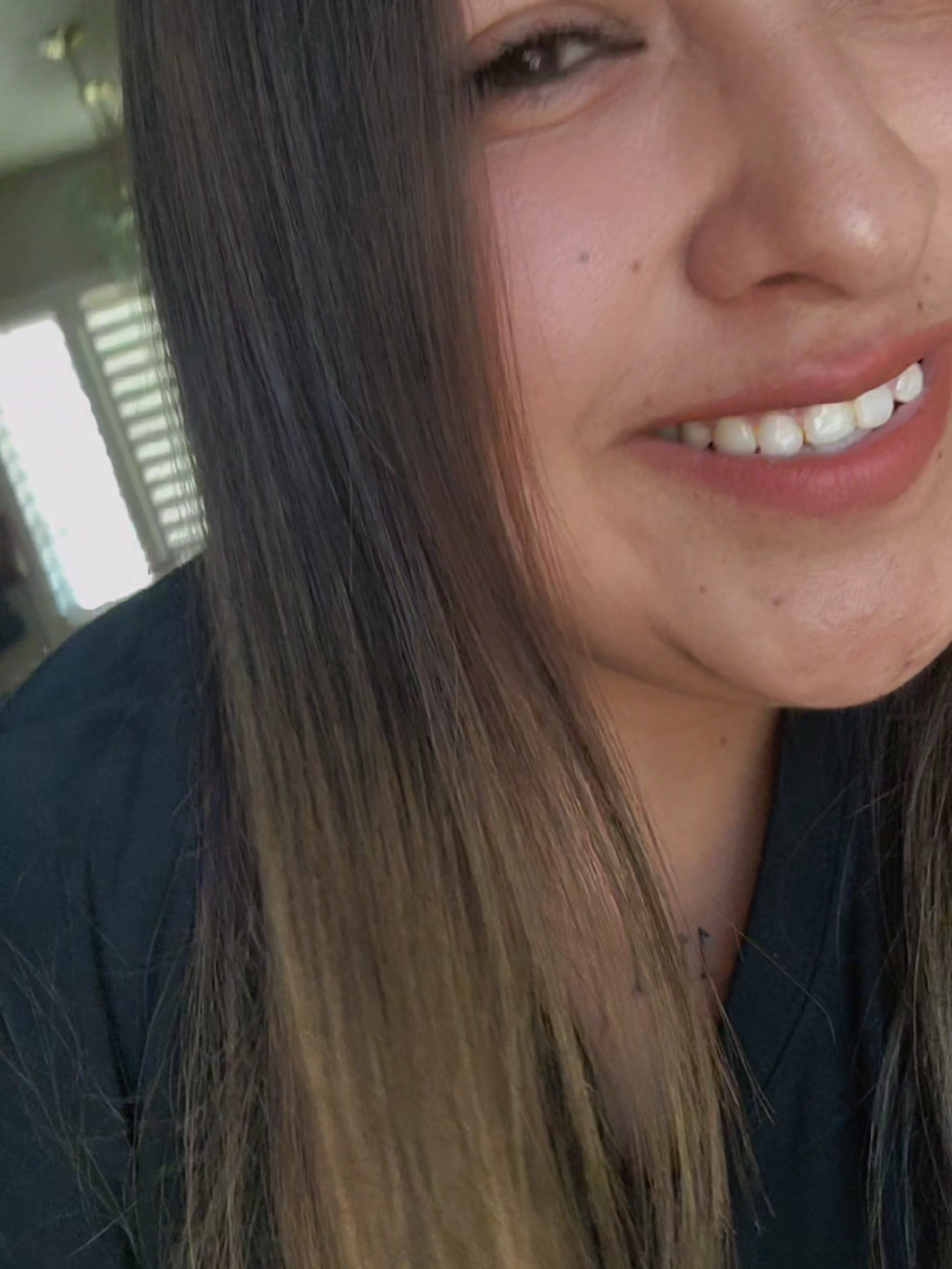 @la_moni