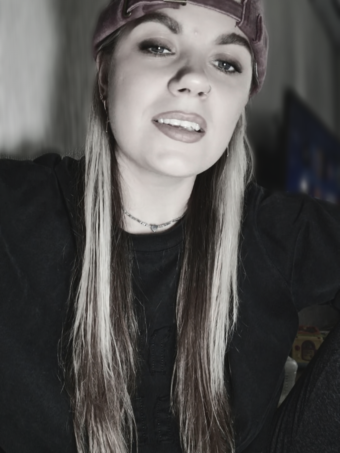 @Недотрога👅